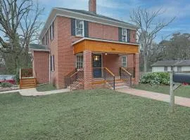 New & Renovated MCM Main Level Duplex 3 mi to Duke Hospital