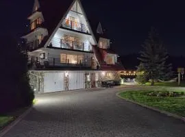 Villa Teddy Zakopane Murzasichle-Tatras Mountains entire house in a quiet neighborhood