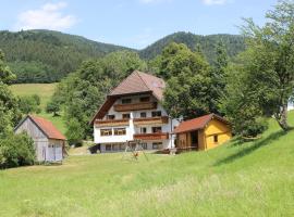 Ferienparadies Hugenhof, Hotel in Simonswald