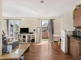 Bright 1 bed flat