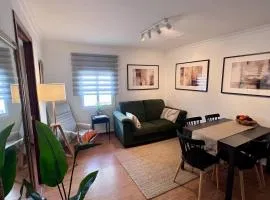 Cozy Historical Andalusian 3BR House Peachy Stays