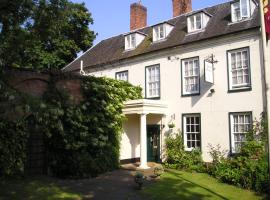 Chapel House, hotel dicht bij: Atherstone Golf Club, Atherstone