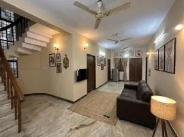 Cozy 3 bedroom Individual Home Away from Home