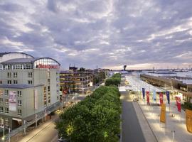 Viesnīca M&ouml;venpick Hotel N&uuml;rnberg Airport , netālu no vietas Nirnbergas lidosta