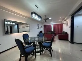 Likas Square - KK Spacious Homestay