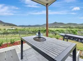 Somerville Wines Lux Escape 3-Bedroom Cottage Near Broke Wineries