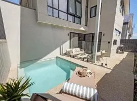 Stone River Villa 2 - Private Escape - Heated Pool