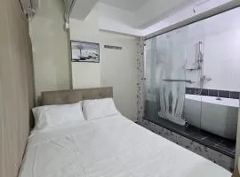 HappyHive Central Hong Kong - Two Bedroom Flat