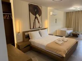Melina Luxury Suites, Seaside Nests in Kourouta