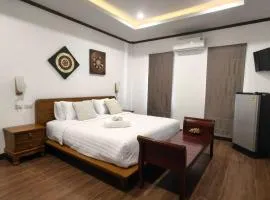 Ladda Garden Home