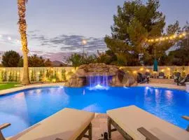 The Grand Saguaro Heated Pool Hot Tub Pickleball Sleeps 27