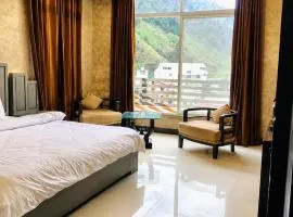 Naran Roc Wood Resorts