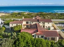 Ocean Mooring Beach House - Garden Apartment - 4 Bedrooms