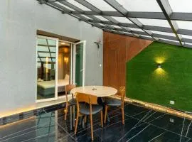 One Bedroom Apartments in Gold Crest Mall DHA LHAORE