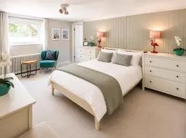 Private Studio, Own Entrance, Kitchen & Bathroom, Fast WiFi