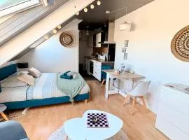 L'Odyssée - Studio cosy avec vue mer - Lumineux - Parking - Wifi
