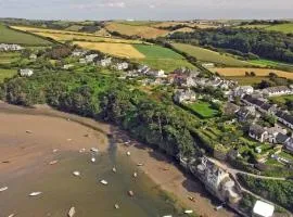 White Horses, Bantham, S Devon - stunning views !