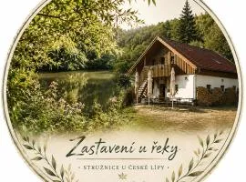Zastavení u řeky