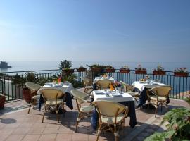 Hotel Baia Verde, hotel en Maiori