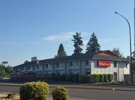 Red Roof PLUS Centralia