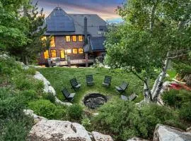 Luxury Mountain Retreat