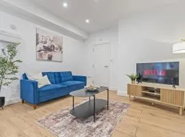 Coulsdon Luxe Suite Sleeps 2 Near Station