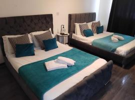 Leafy Guesthouse Close to BHX & NEC، فندق بالقرب من مطار برمنغهام، مارستون غرين
