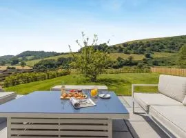 4 Bed in Cwmllinau oc-d42709