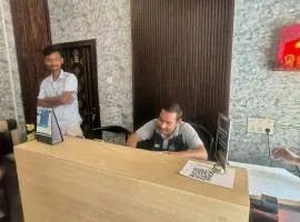 Hotel O Krishna Bhawan