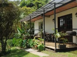 Cabaña con Jacuzzi Privado en El Peñol El palmar lodge