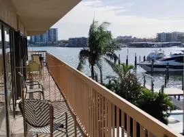 Sun Harbor-Bay Haven 4 min walk to the beach, dog friendly boat dock