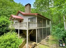 Serenity Creek Pet Friendly Hot Tub Fire Pit