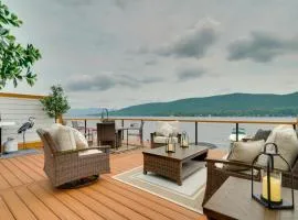 Brand New Luxury Lakefront Condo - 2200 sq ft!