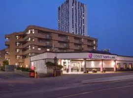 Coast Calgary University Area Hotel by APA
