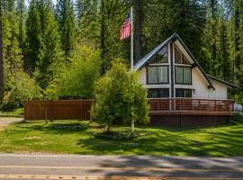 Serene Cabin Retreat Between Murphys & Arnold