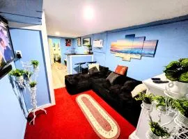 2 BEDROOM APARTMENT 20 min-Newark Airport 15 min- Stadium Downtown Newark- Branch Brook park inn