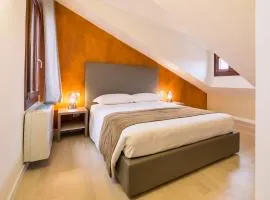 Charming Palace Corte del Teatro