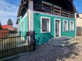 Riverside Stay at Stary Rynek - billiards, foosball and arcade games