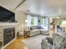 Updated Home Minutes to Downtown and Beach!