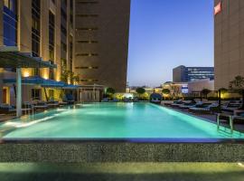 Novotel Deira Creekside Dubai, hotel v Dubaji v bl&iacute;zkosti letiska Medzin&aacute;rodn&eacute; letisko Dubaj