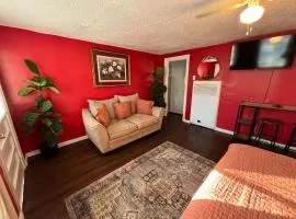 Pet & Smoke Friendly Near SGMC, VSU & Moody