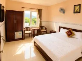 Trung Hậu Hotel Côn Đảo