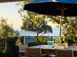 Onetangi Beach Pavilion -100 metres to Onetangi Beach! - Be My Guest Waiheke