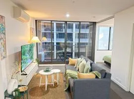 Upper West Side Spencer Heights 2BR 1Car