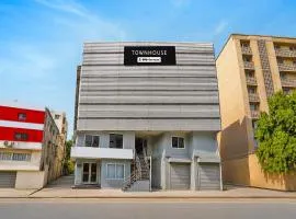 Super Townhouse Paldi Bus Terminal Ahmedabad Formally Neelkanth