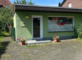 Kleines grünes Gästehaus