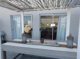 Lieflappie Seaview Stilbaai 400m to the beach