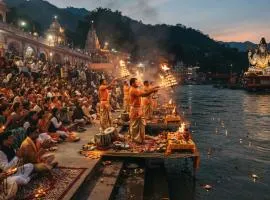 Hotel Govind Palace Near-By The Ganges At Triveni Ghat