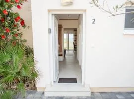 Beachfront Reiterer Villa V2 with Seaview 30 meters from the Beach - CROWONDER LUXURY RENT