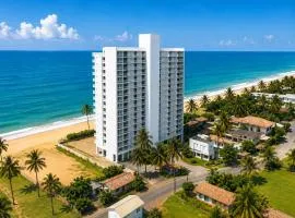 Beachfront Sky Studio with Ocean View